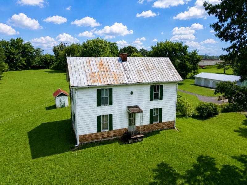 This image is by Powell Auction & Realty.